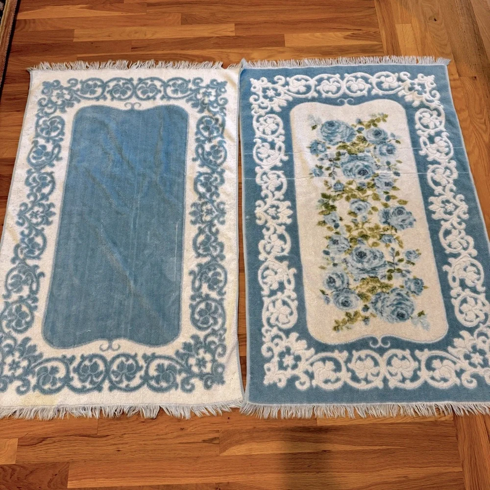2/ VINTAGE 60'S TOWEL BLUE FLORAL DESIGN WITH FRINGE / COTTON